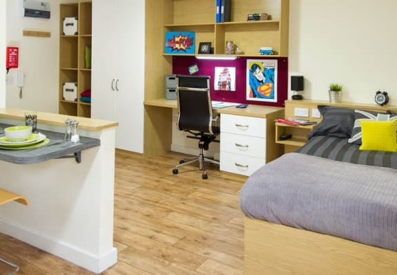 Student Accommodation Near Kingston University | Quebec House